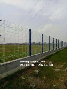 Hàng rào lươi hàn ô 70x200mm chấn sóng mạ kẽm