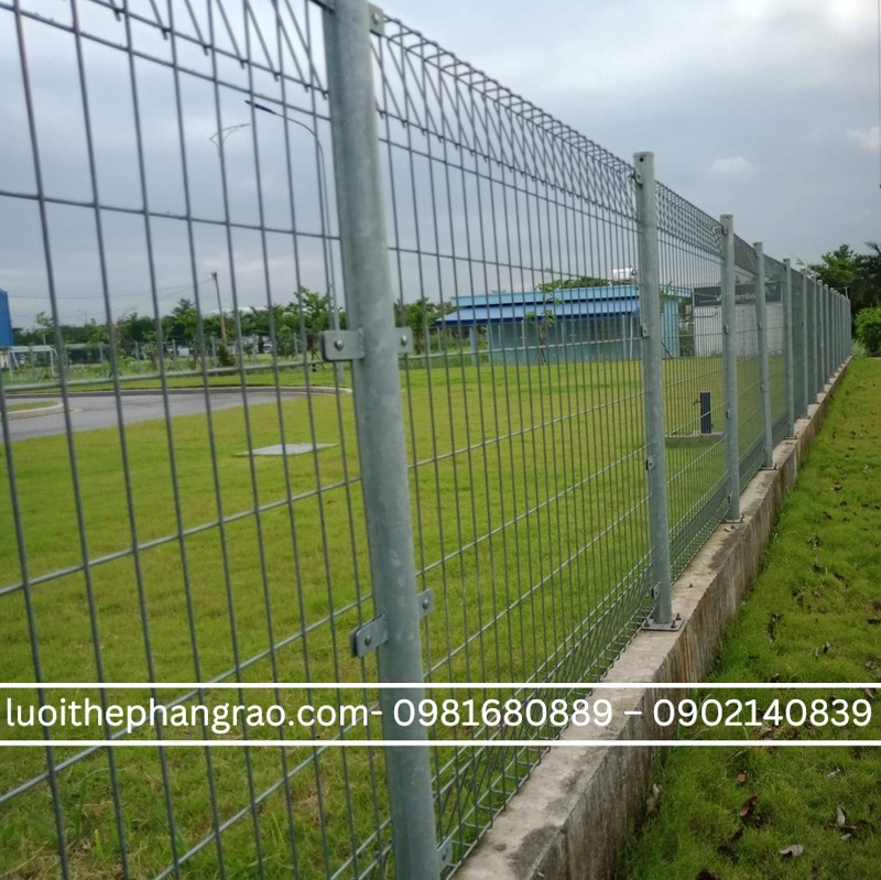 Hàng rào lưới sắt gấp tam giác mạ kẽm