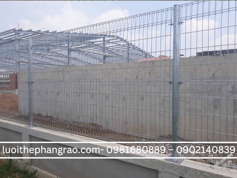 Hàng rào lưới thép gấp tam giá mạ kẽm